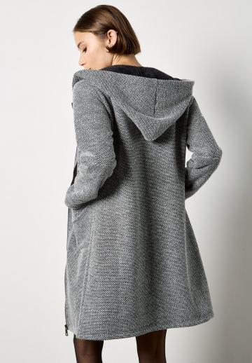 Короткое пальто