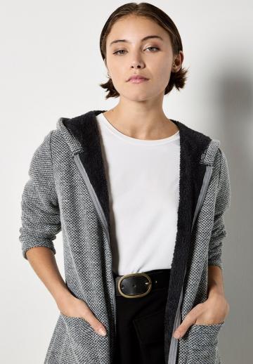 Короткое пальто