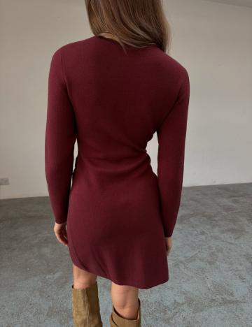 Вязаное платье