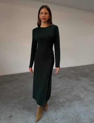 Вязаное платье