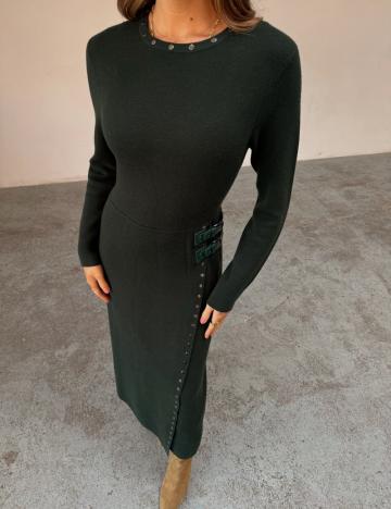 Вязаное платье