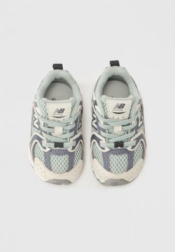 Детская обувь