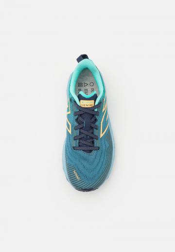 Беговые кроссовки