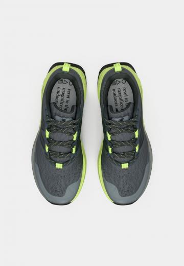 Беговые кроссовки