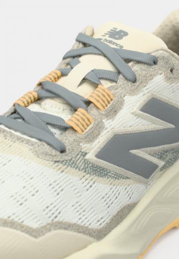 Беговые кроссовки