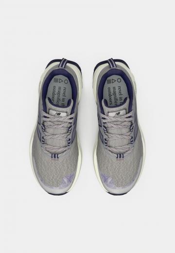 Беговые кроссовки