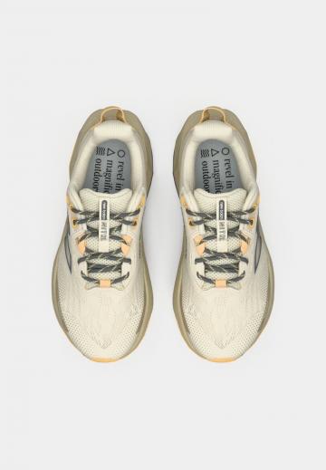 Беговые кроссовки