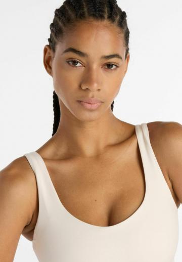 Спортивный бюстгальтер