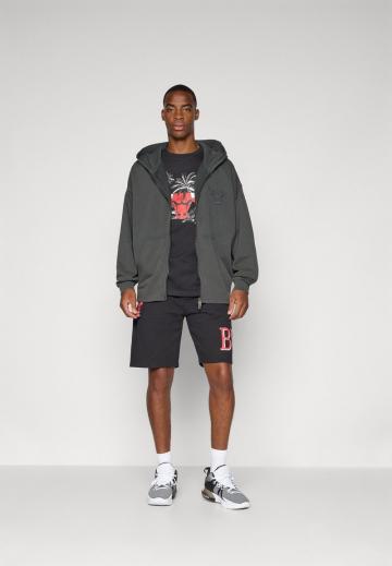 Спортивная кофта