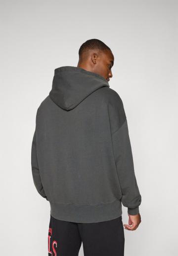 Спортивная кофта