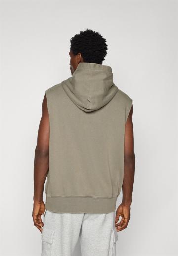 Спортивная кофта