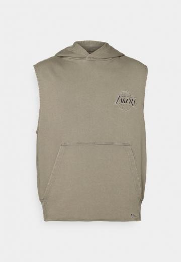 Спортивная кофта