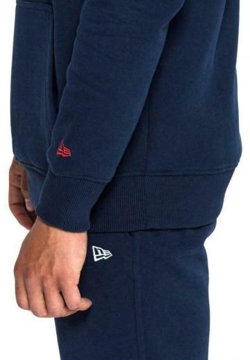 Пуловер с капюшоном