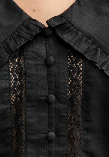 Кружевная блузка