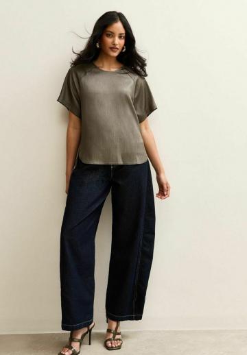 Атласная блузка