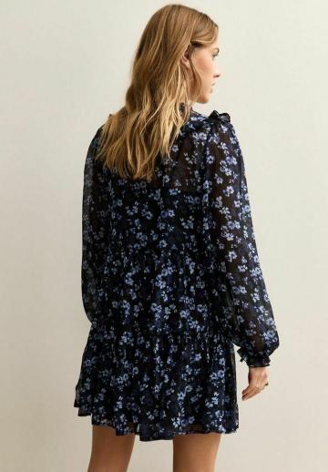 Короткое платье