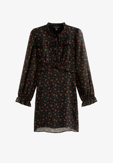 Короткое платье