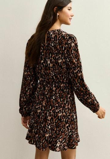 Короткое платье