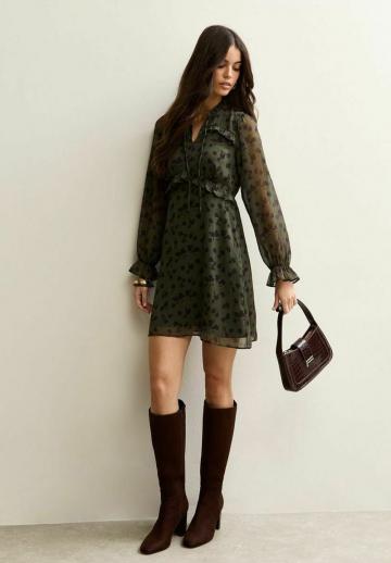 Короткое платье