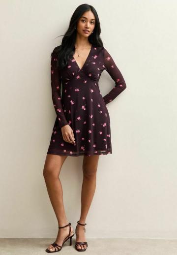 Короткое платье