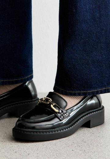 Полуботинки