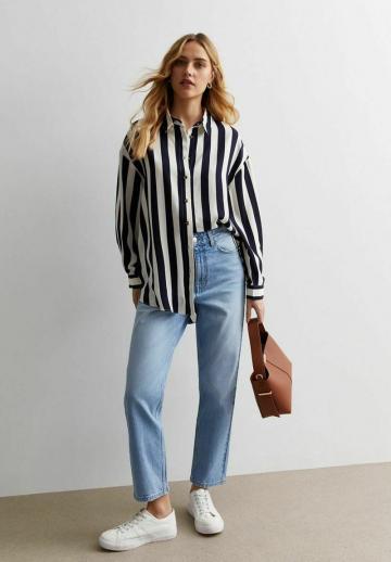 Прямые джинсы