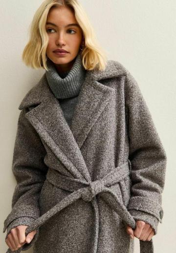 Шерстяное пальто