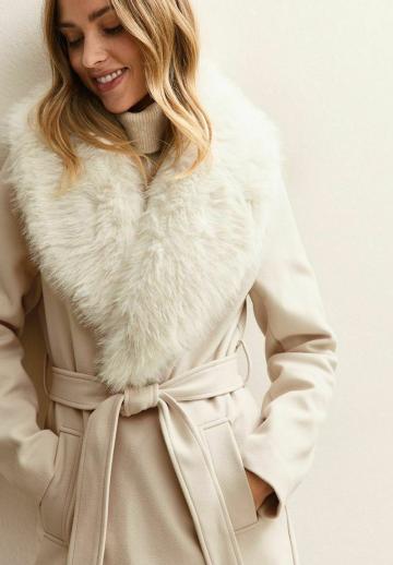 Шерстяное пальто