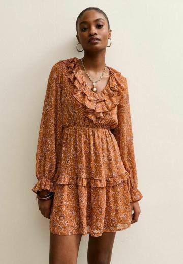 Короткое платье