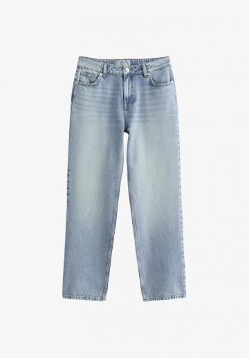 Прямые джинсы