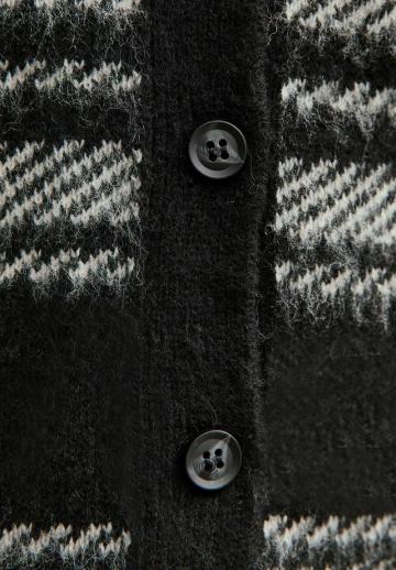 Жаккардовая кофта