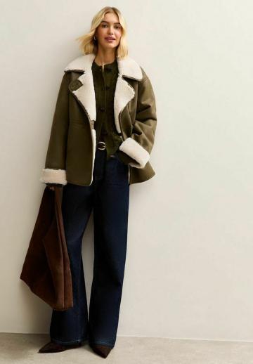 Жаккардовая вязаная кофта