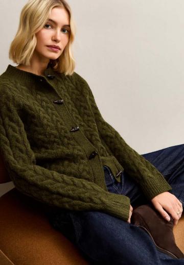 Жаккардовая вязаная кофта