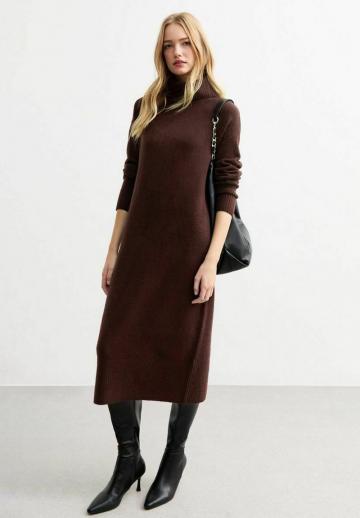 Вязаное платье