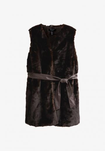 Пуховой жилет