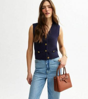 Джинсовая жилетка