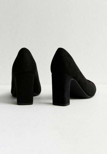 Туфли с высоким носом