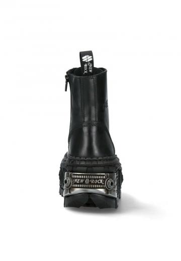 Ботинки на шнуровке