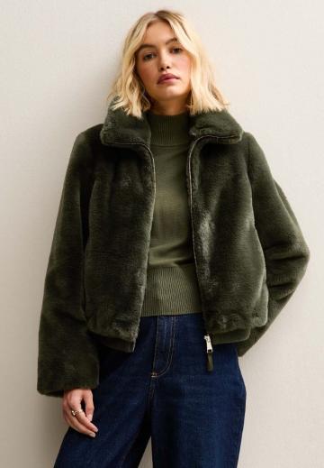 Зимняя куртка