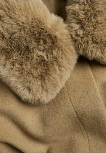 Шерстяное пальто