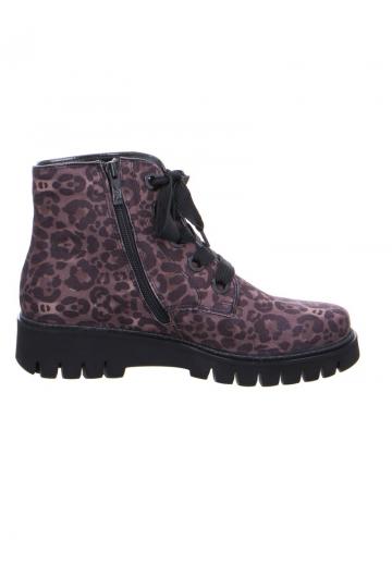 Ботинки на шнуровке