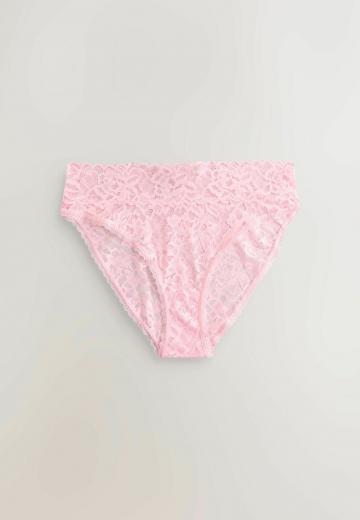 Трусы на бедрах