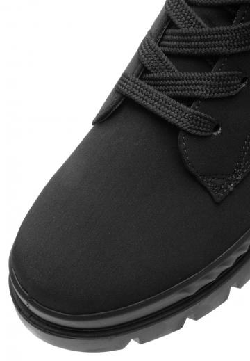 Ботинки на шнуровке