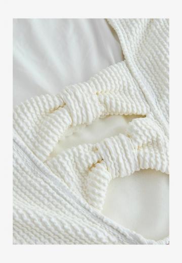 Слитный купальник