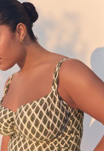 Слитный купальник