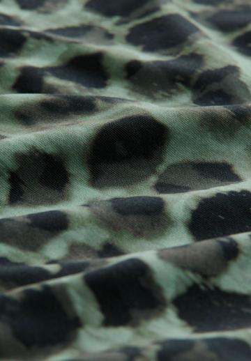 Слитный купальник