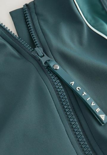 Слитный купальник