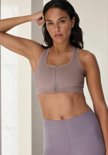 Спортивный бюстгальтер