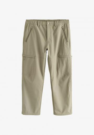 Брюки с накладными карманами