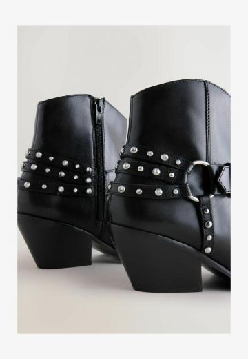 Ковбойские сапоги